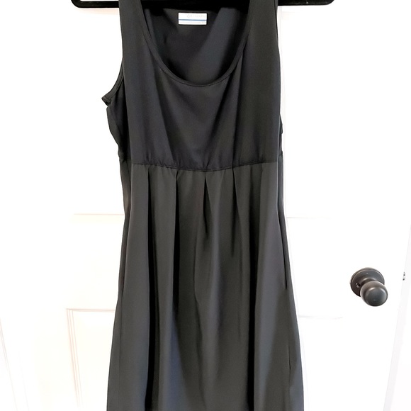 Columbia - Size M - Picture 1 of 2